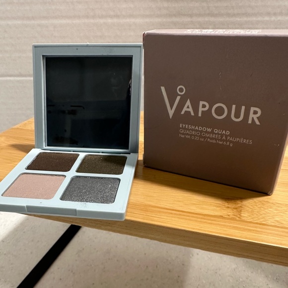 NIB Vapour Eyeshadow Quad Palette Labyrinth Colors w Mirror. Clean. eco-… - Picture 1 of 11